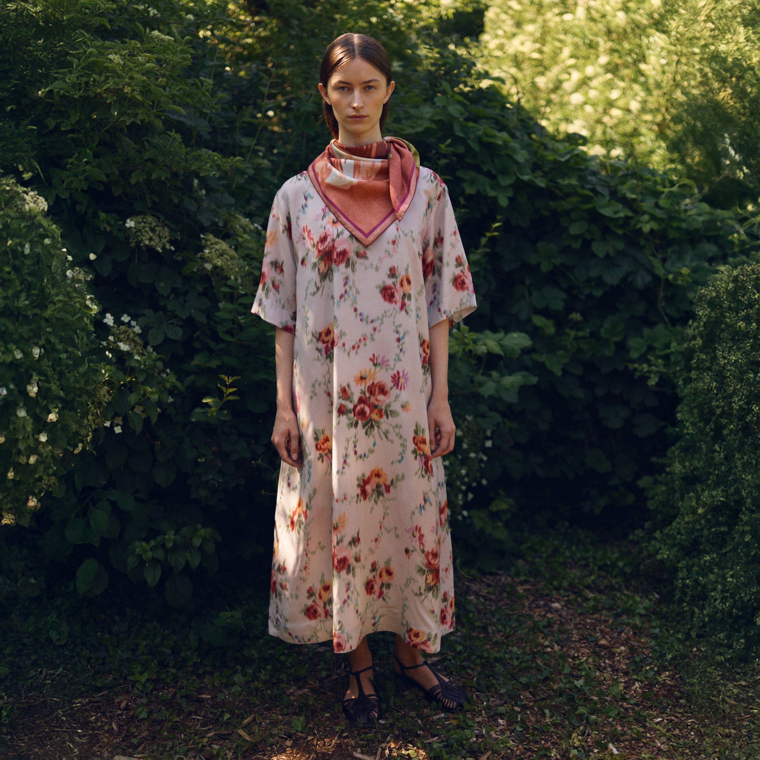 Tapis Noir Camille Silkekjole - Falmet Dress Hvid