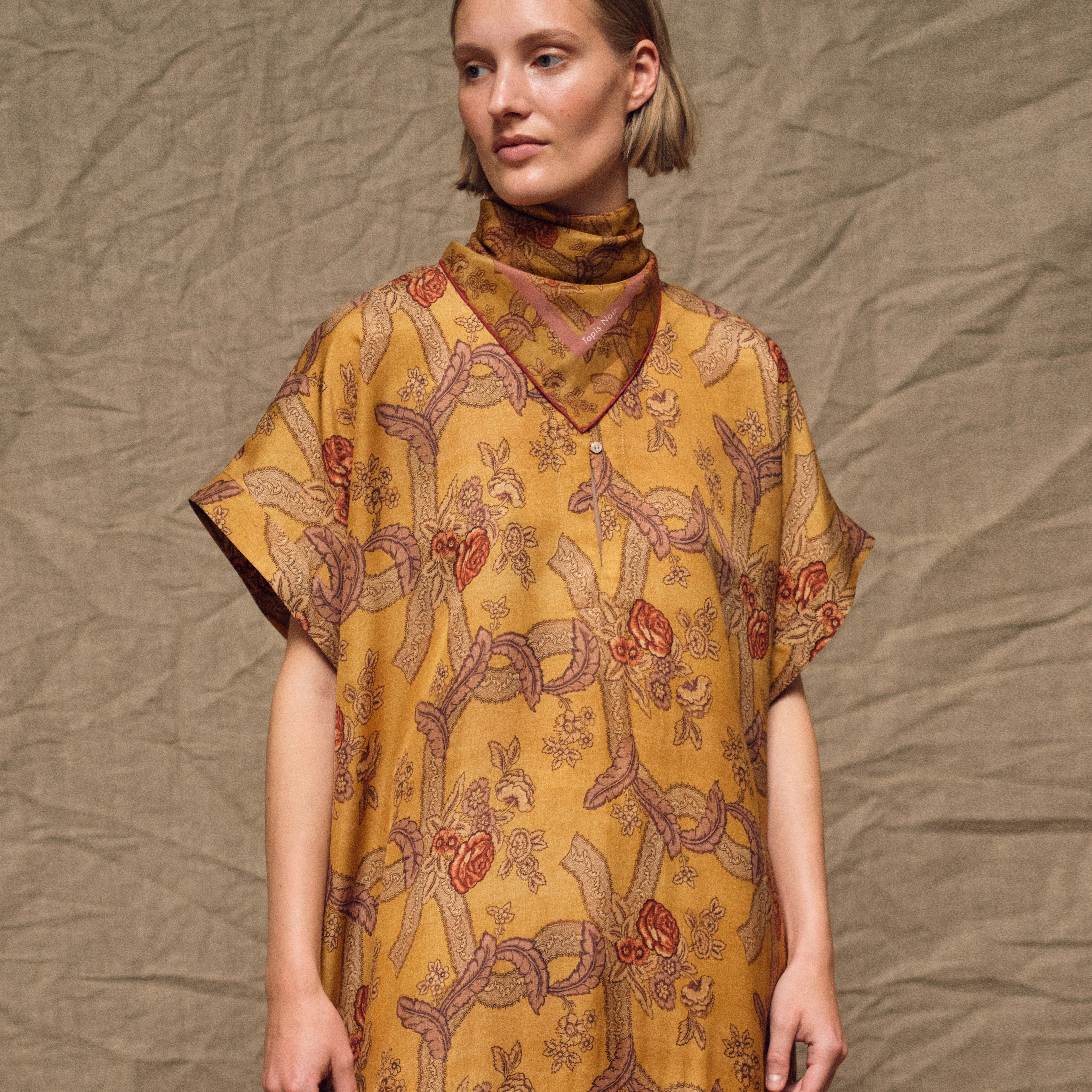 Tapis Noir Clara Silkekjole - Gul Dress Gul