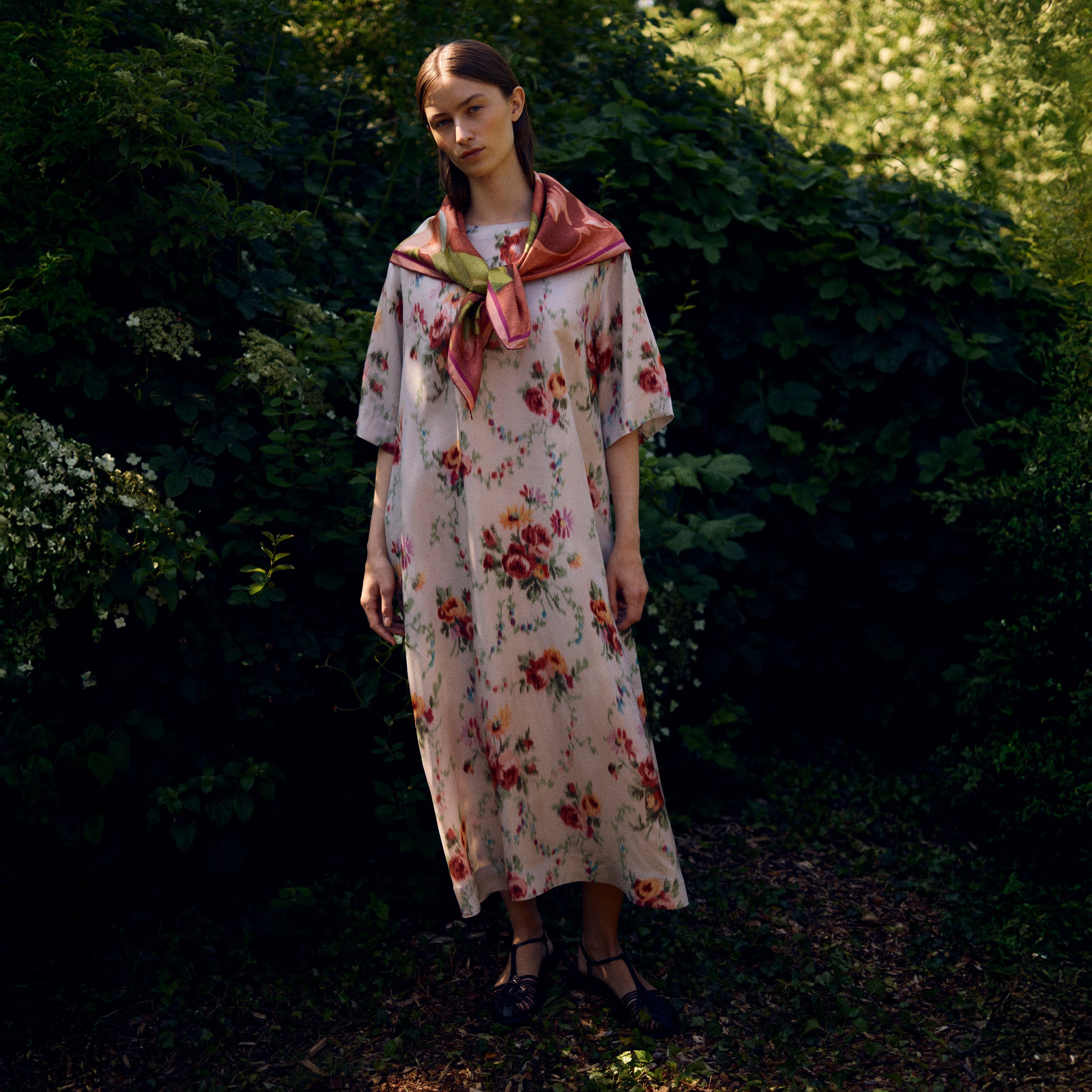 Tapis Noir Classical Evelyn Scarf Classical Rød