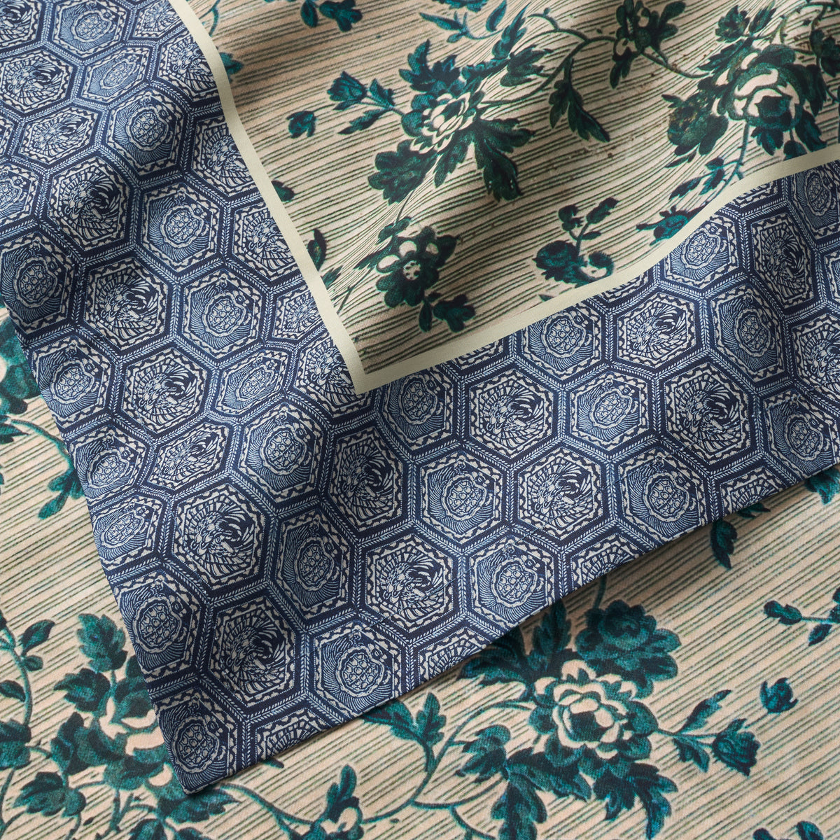Tapis Noir Dug Greta - 140x236cm Tablecloth Mørkeblå