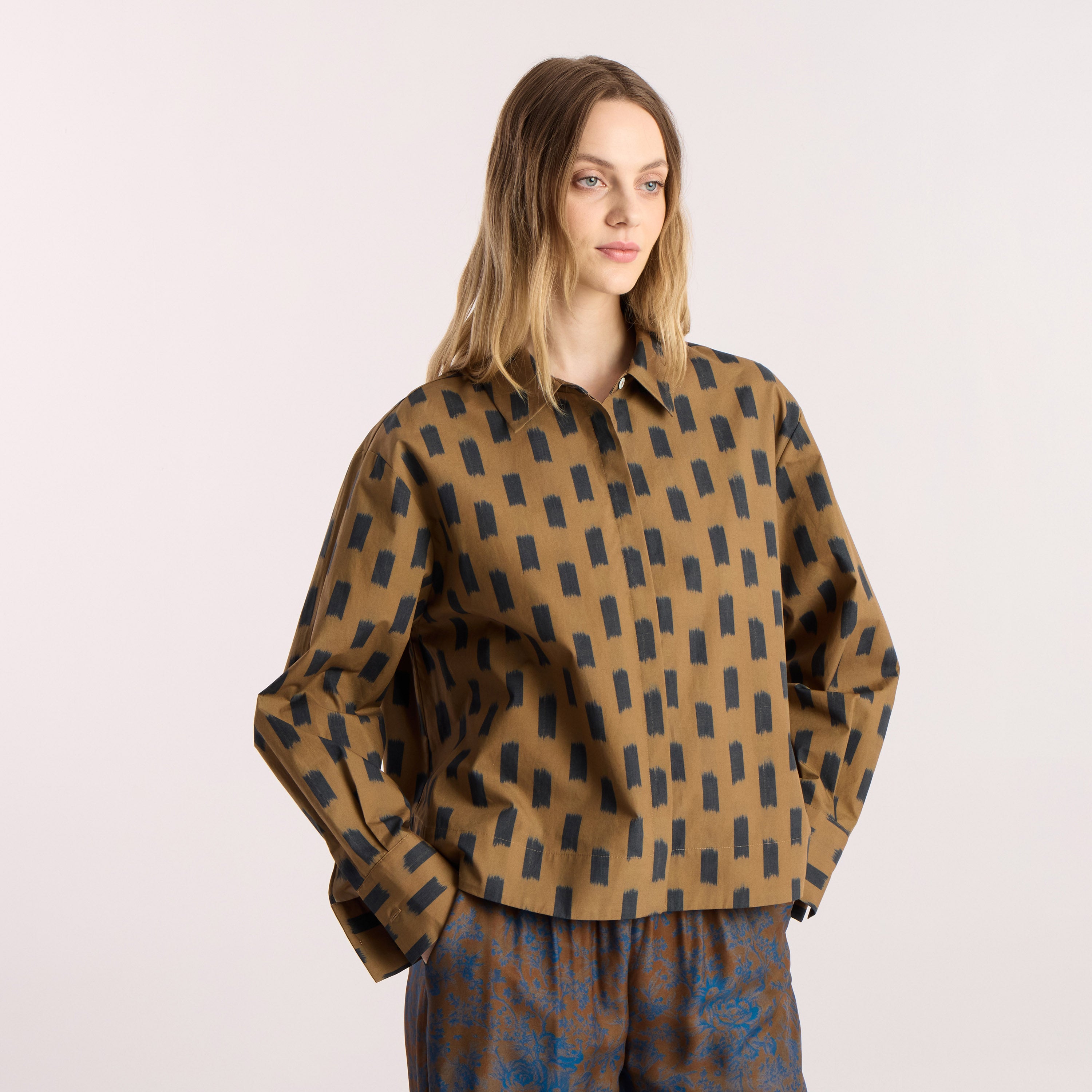 Tapis Noir Frances Cotton Shirt - Camel Shirt Beige