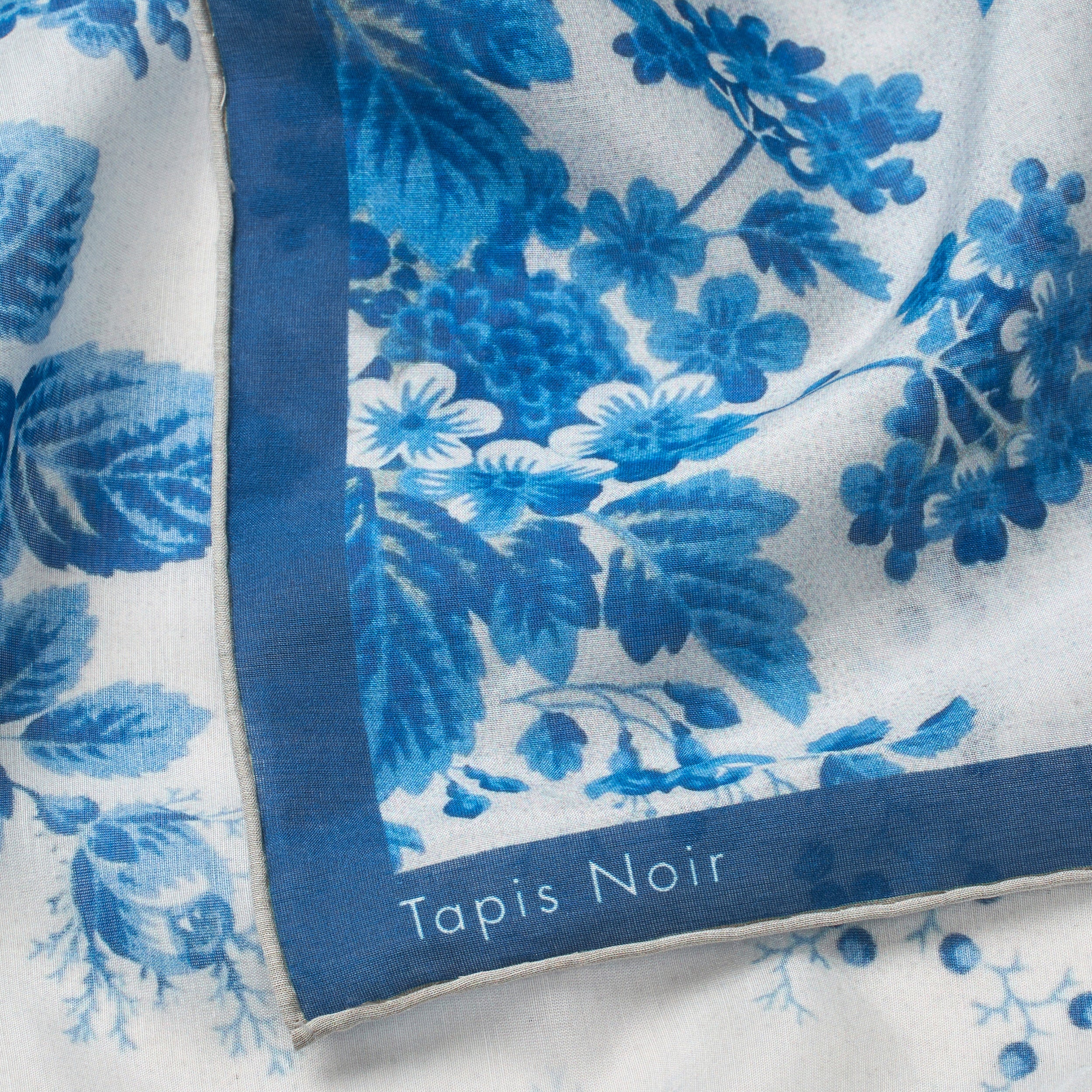 Tapis Noir Stort Let Gult Tørklæde Light Large (120x120cm) Mørkeblå