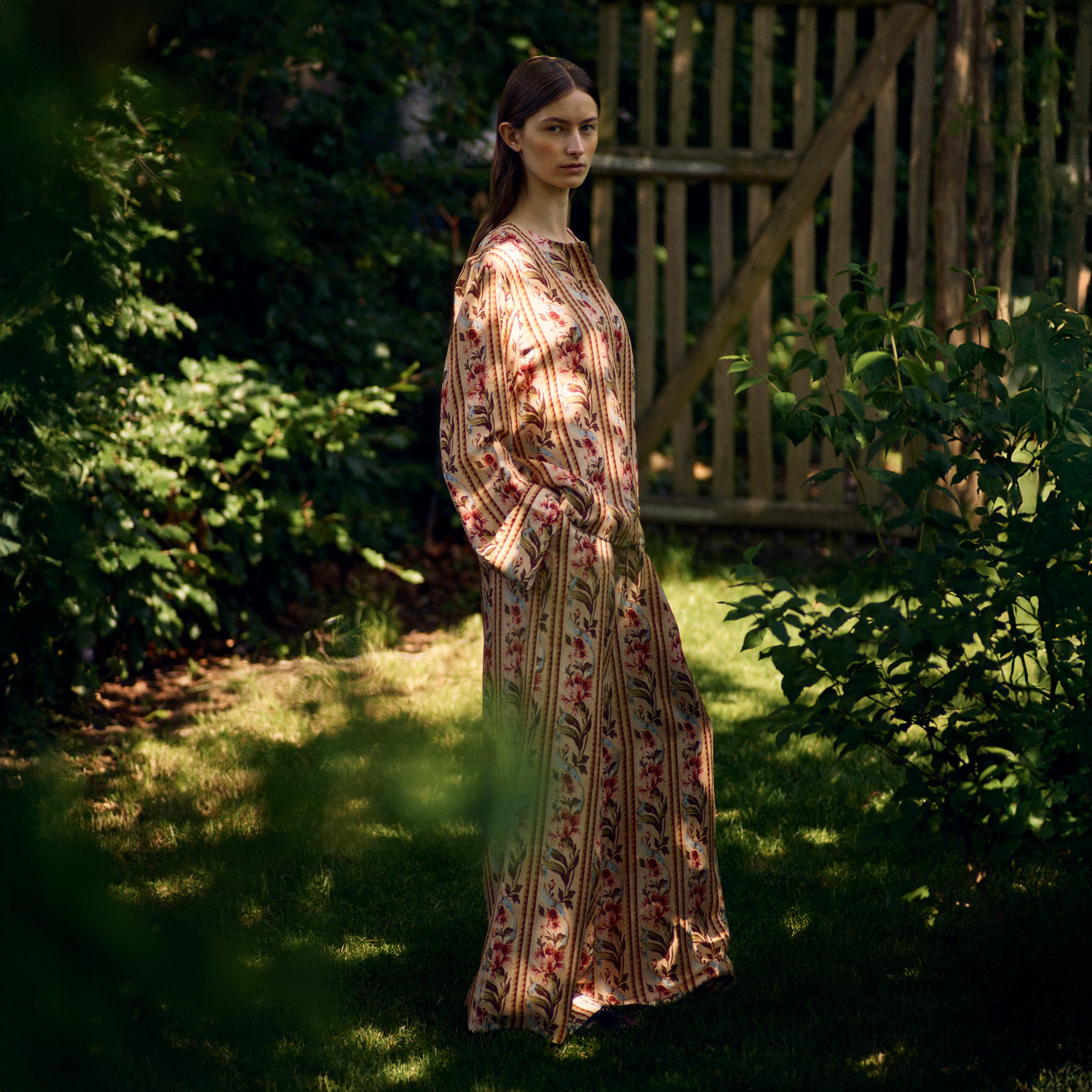 Tapis Noir Cara Silk Palazzo Pants - Stripe Pants Guld