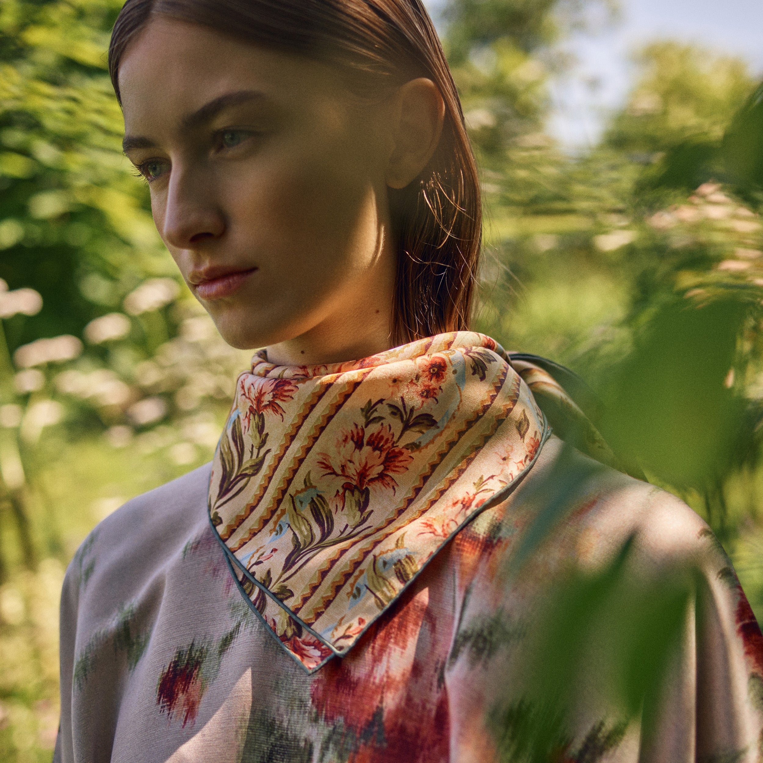 Tapis Noir Classical Small Ella Scarf Classical Small Guld