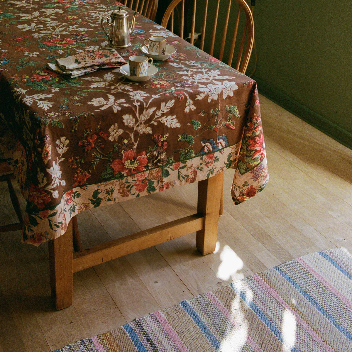 Tapis Noir Dug Gladys - 140x236cm Tablecloth Brun