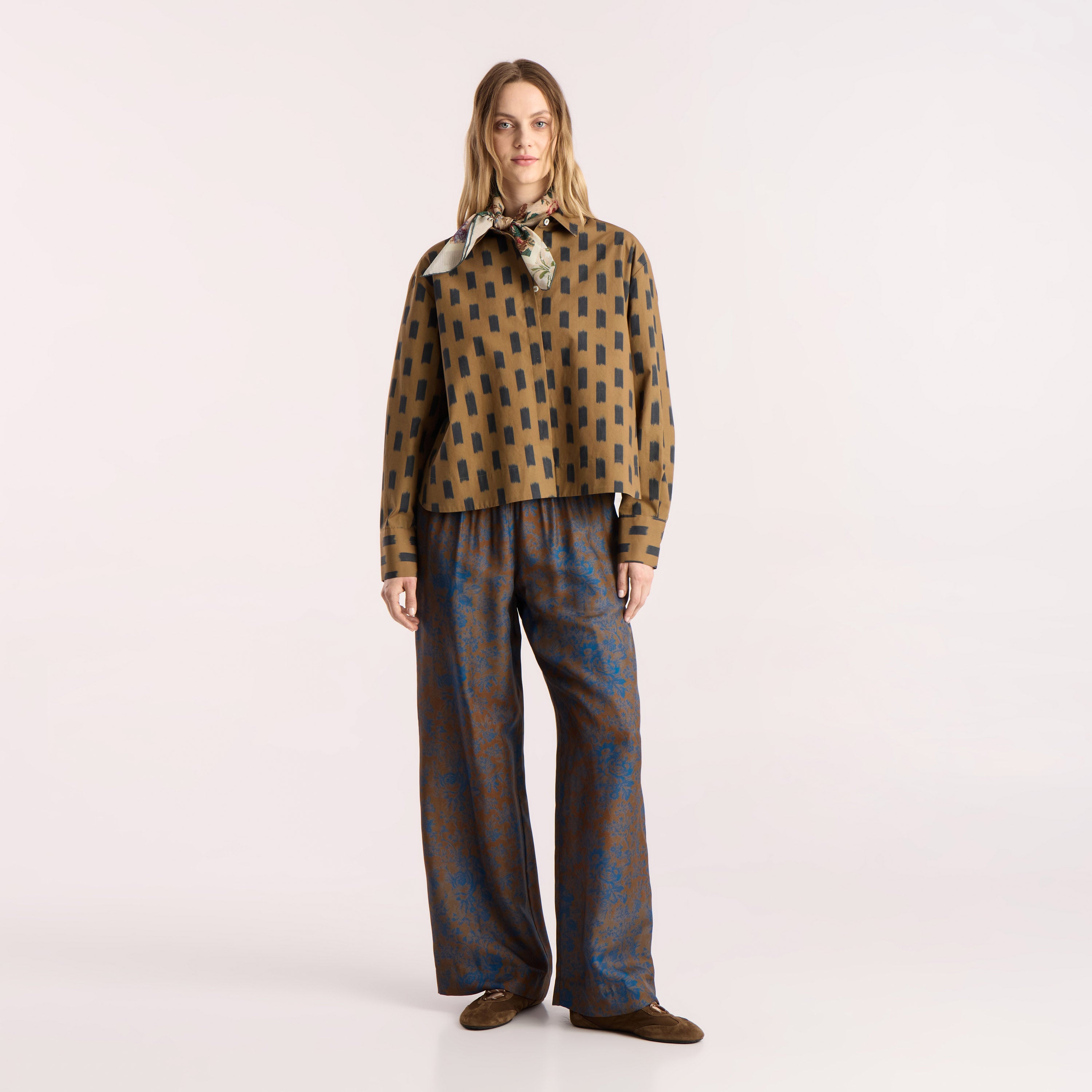 Tapis Noir Frances Cotton Shirt - Camel Shirt Beige