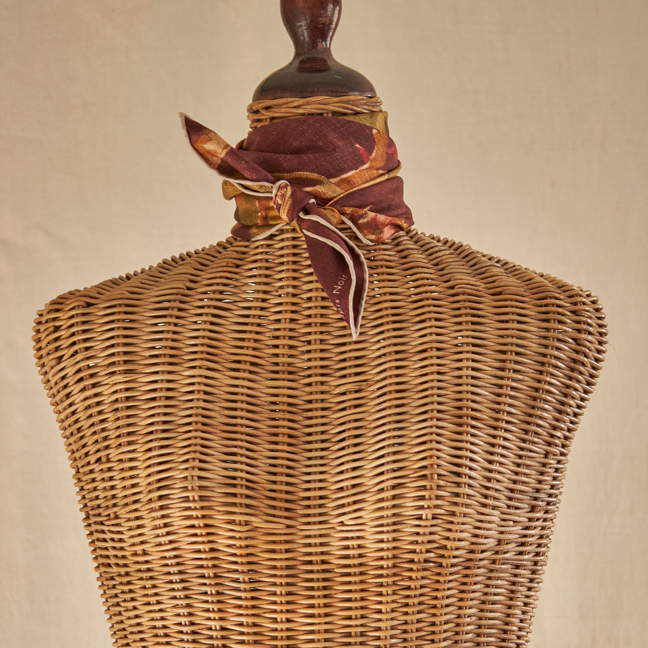 Tapis Noir Klassisk Lille Davina Tørklæde Small Classical Brun