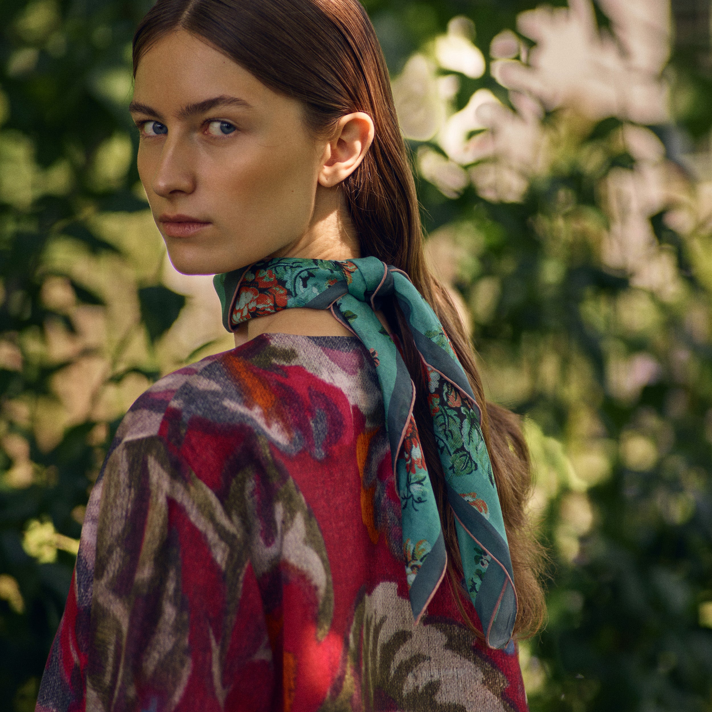 Tapis Noir Let Blomstret Patchwork Tørklæde Light Small (67x67cm) Grøn