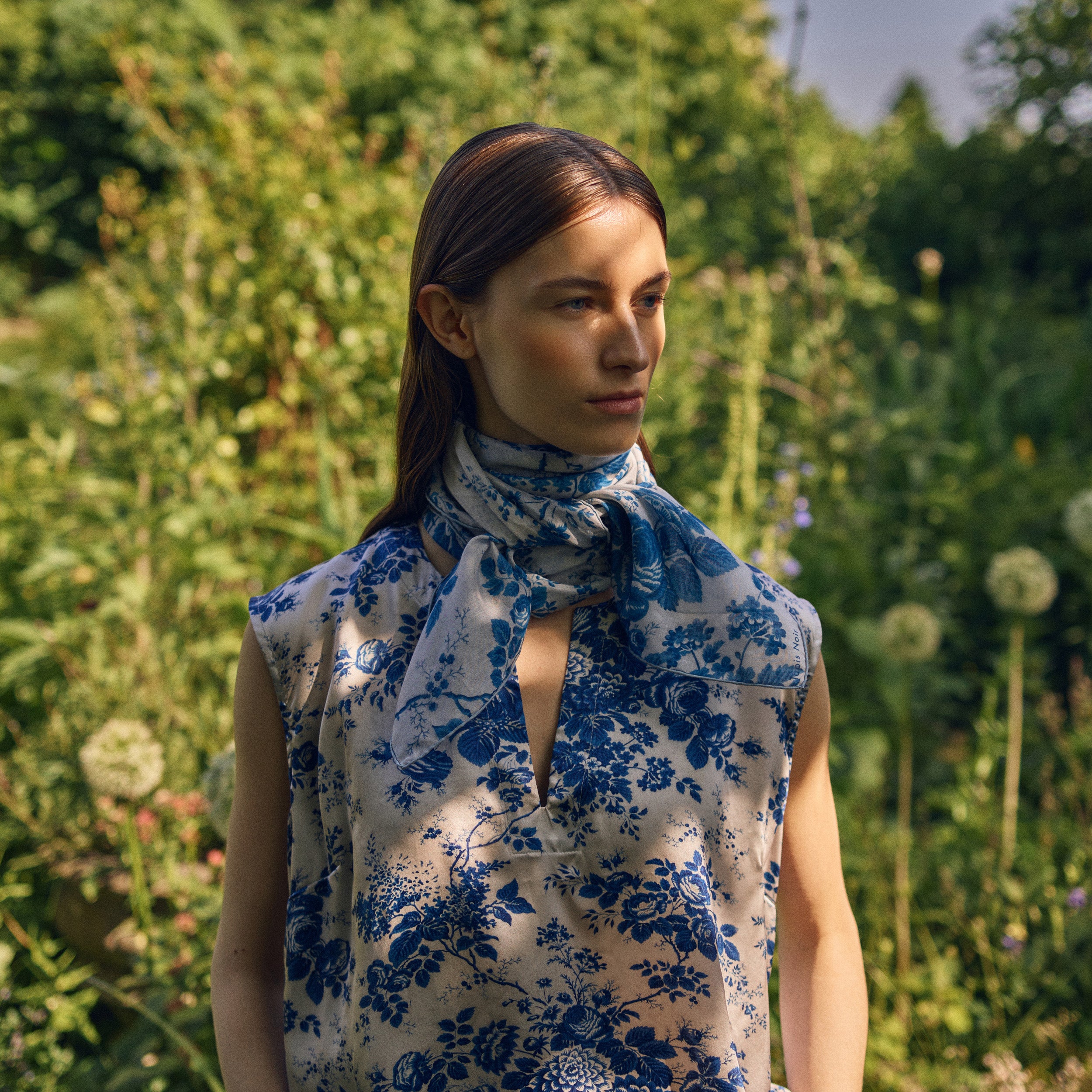 Tapis Noir Stort Let Gult Tørklæde Light Large (120x120cm) Mørkeblå